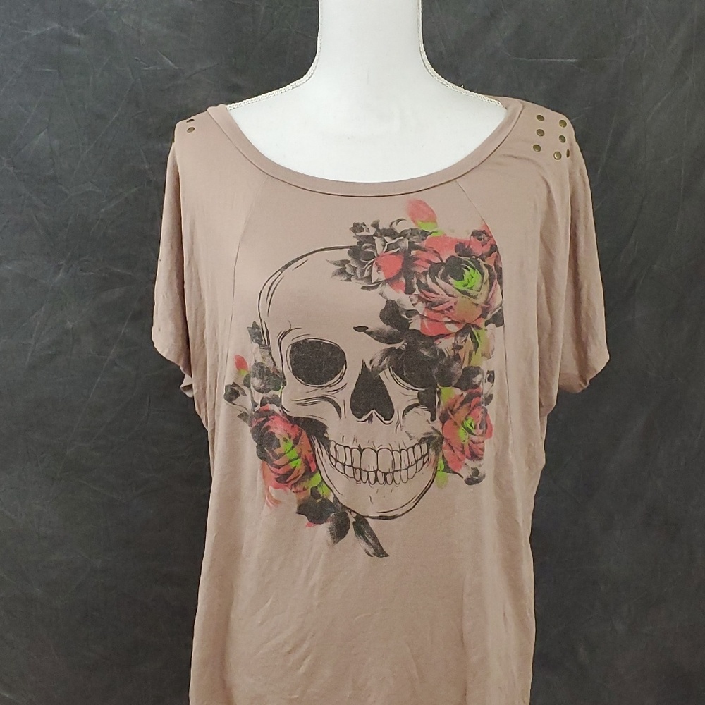 Signature Studio Floral Skull T-shirt